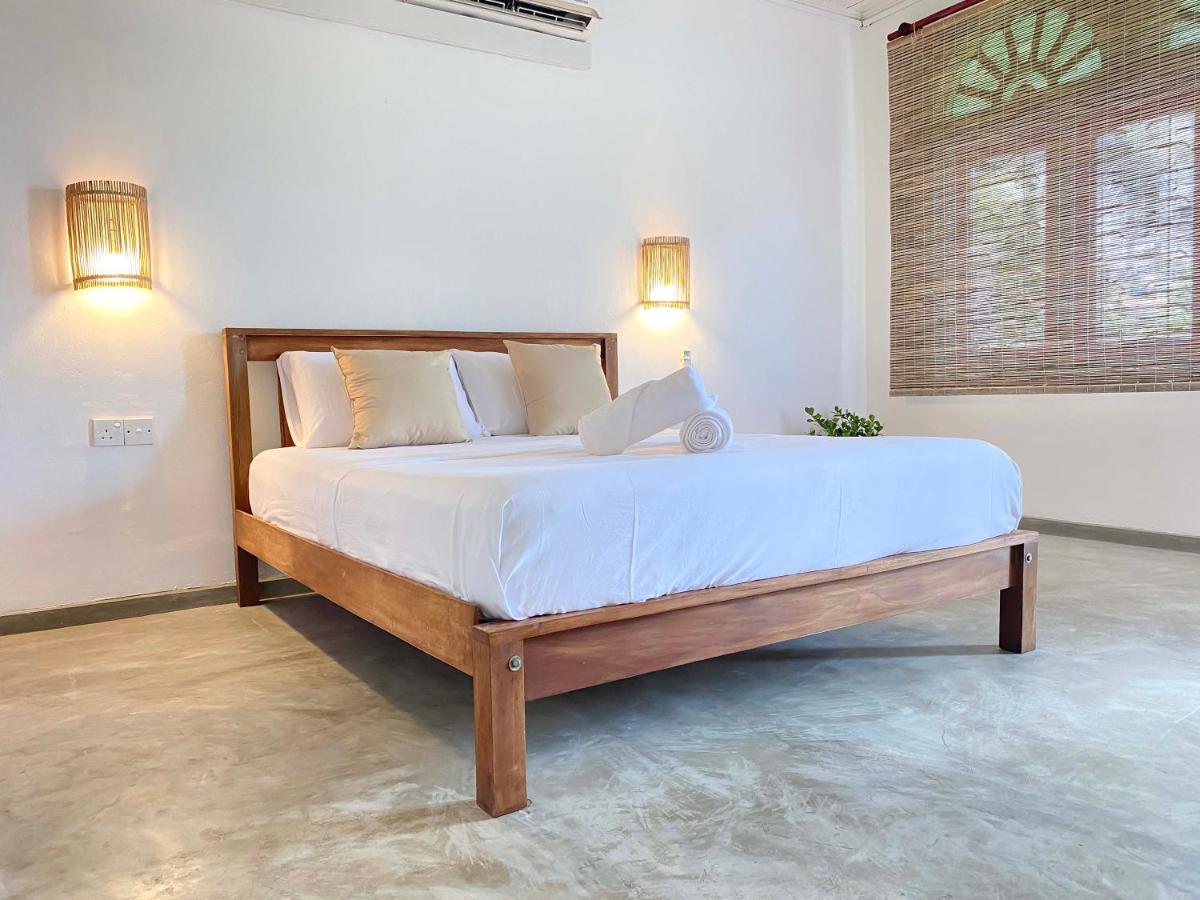 Sky Breeze Hotel Unawatuna Kültér fotó