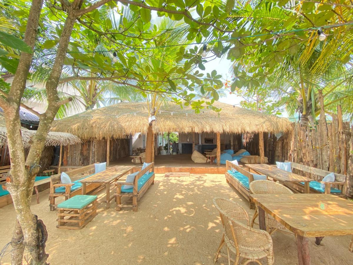 Sky Breeze Hotel Unawatuna Kültér fotó