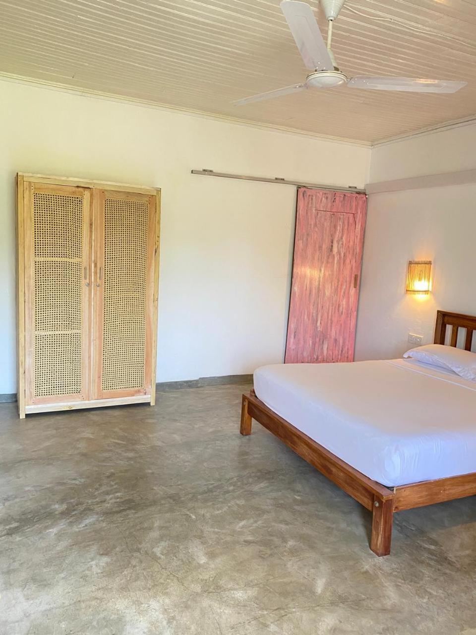 Sky Breeze Hotel Unawatuna Kültér fotó